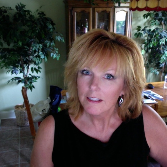 Meet your Posher, Suz - Picture 7 of 16